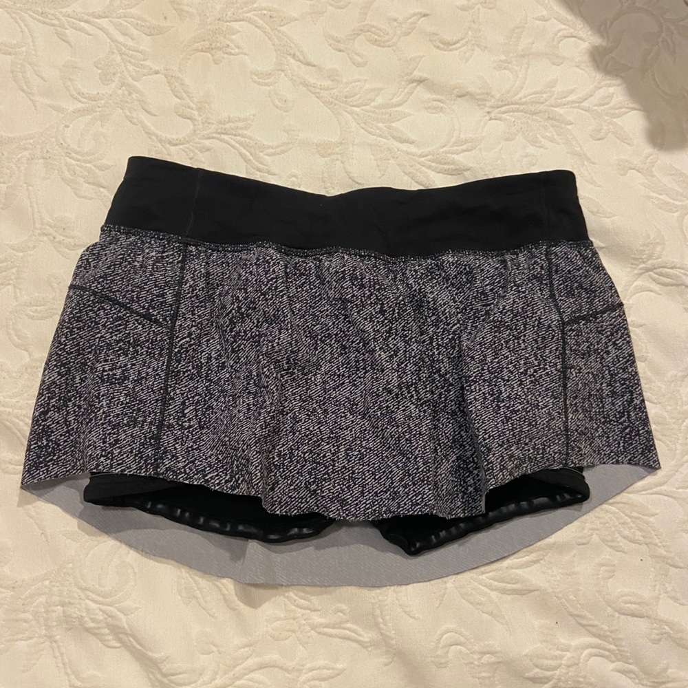 Lulu lemon skirt. Excellent condition